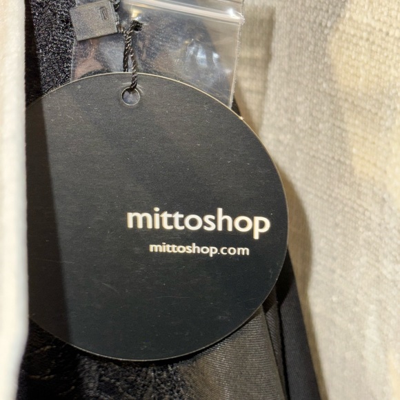 Mittoshop Black Tank Top with Lace Detail - Picture 7 of 8